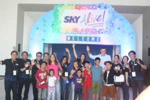 The winning families of the FUNtastic getaway promo with SKY executives at SKY Alive